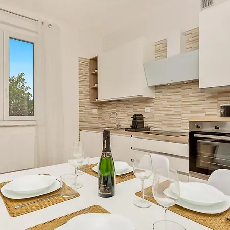 La Spezia - New Home With Netflix & Free Parking Exterior foto