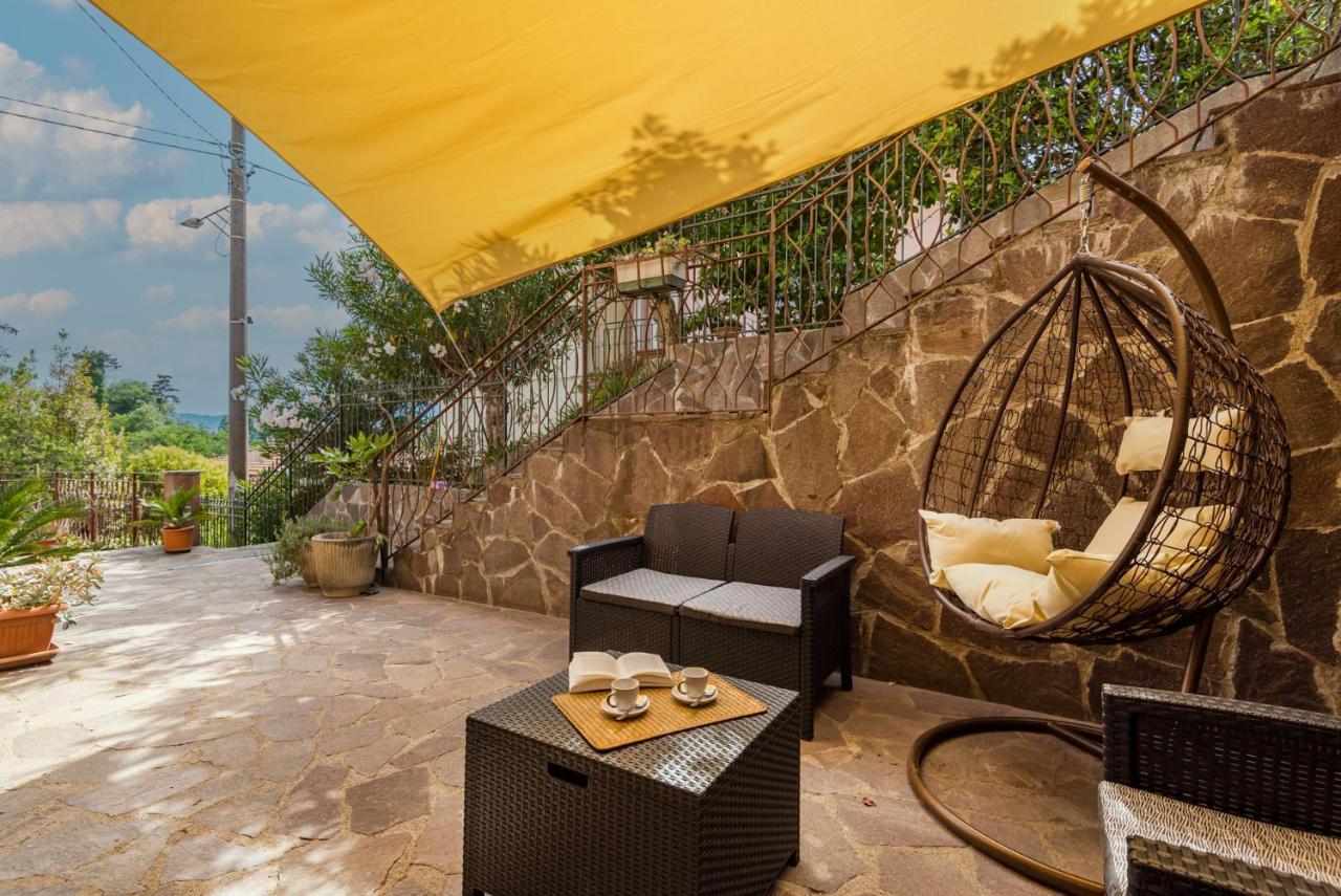 - New With Netflix & Free Parking * La Spezia